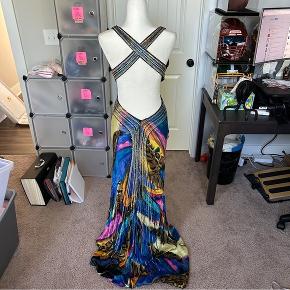 La Femme Maxi Silk Multicolor Backless Sequin Gown Dress Size 6 - Picture 4 of 16